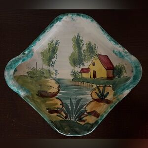 Hand painted Italian pottery dish - 6”